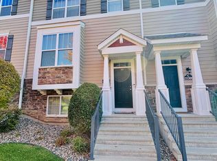 11300 Sand Castle Dr #D, Woodbury, MN 55129