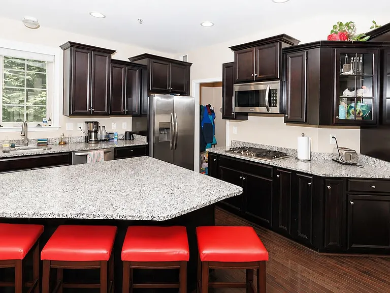9203 Rice Ave — Photo 11