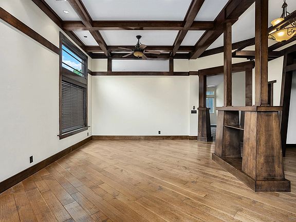 5th image of 1915 Andrews Ct