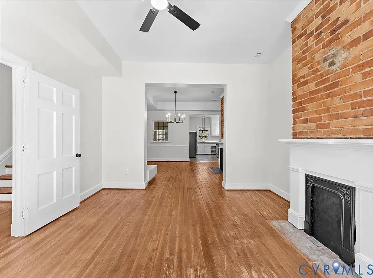 4 bed, 2192 sqft, $1,100 — Photo 2
