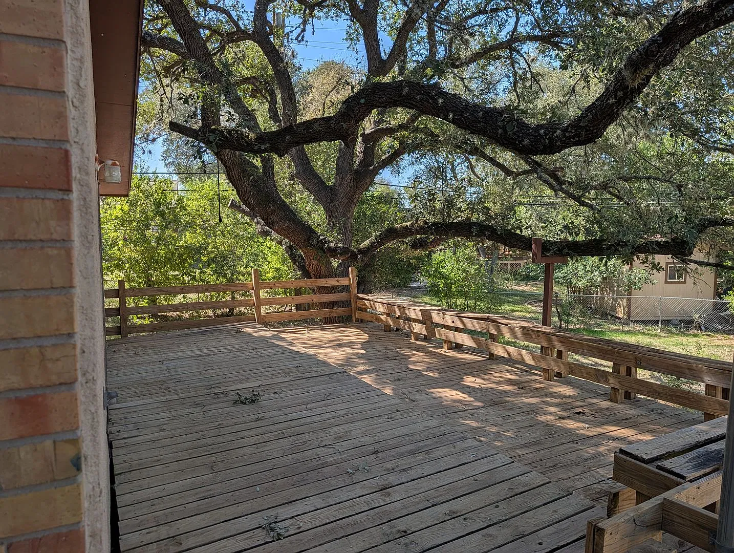 102 & 104 LBJ Cove — Photo 1