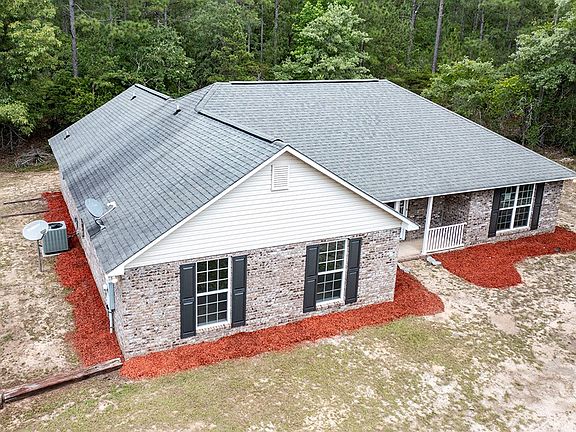 2nd image of 637 Miller Rd