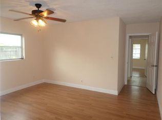 6340 SW 9th Pl, North Lauderdale, FL 33068