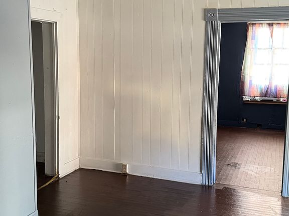 2nd image of 851 Stokes St