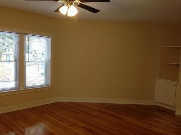 2nd image of 1831 W Foster Ave #1F