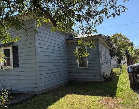 4th image of 763 14th Ave S