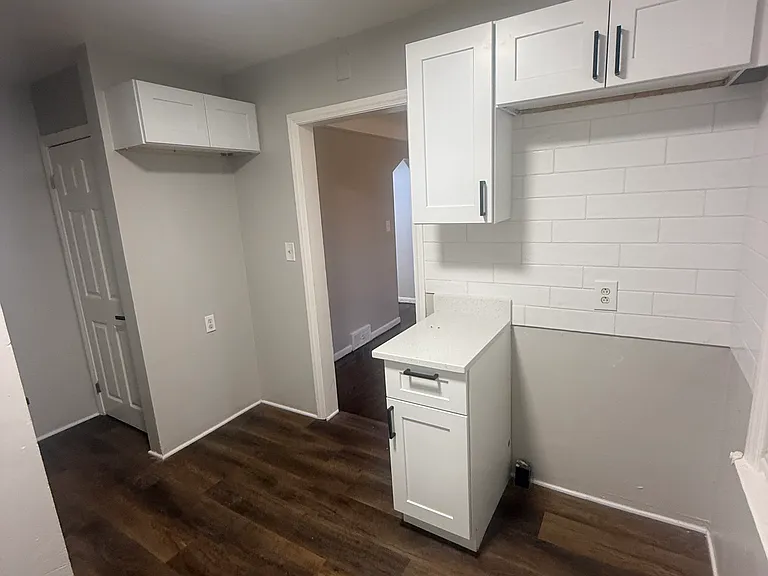 20602 Regent Dr — Photo 9