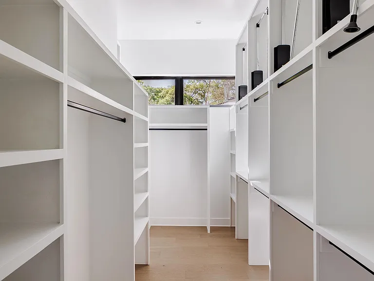 2504 Bluffview Dr — Photo 19