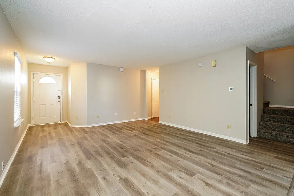 4 bed, 2.5 bath, 1793 sqft, $2,500 — Photo 4