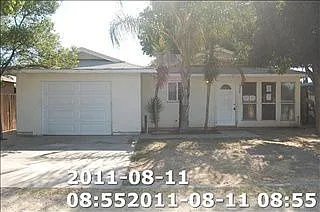 5228 8th St photo 1