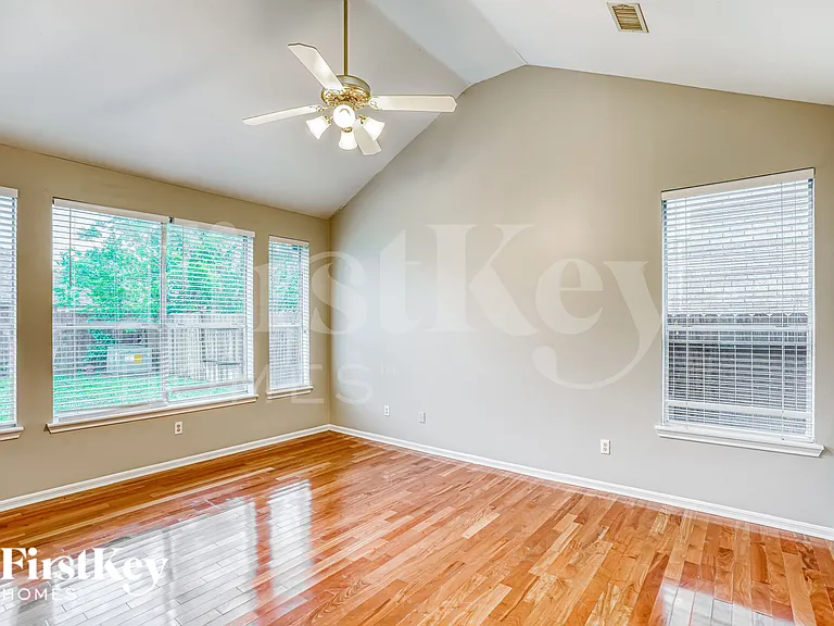 12831 Pheasant Lake Ct — Photo 9