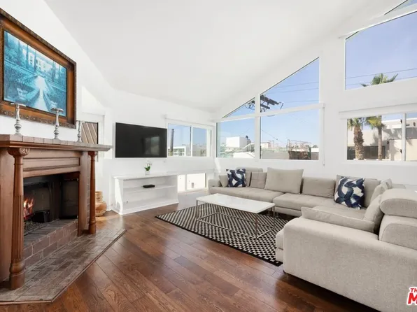 18 Union Jack St APT 301, Marina Del Rey, CA 90292