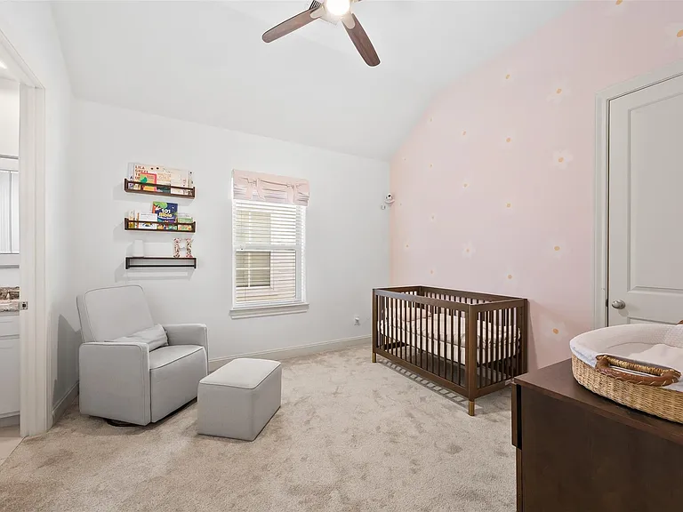 8758 Kempwood Dr — Photo 18