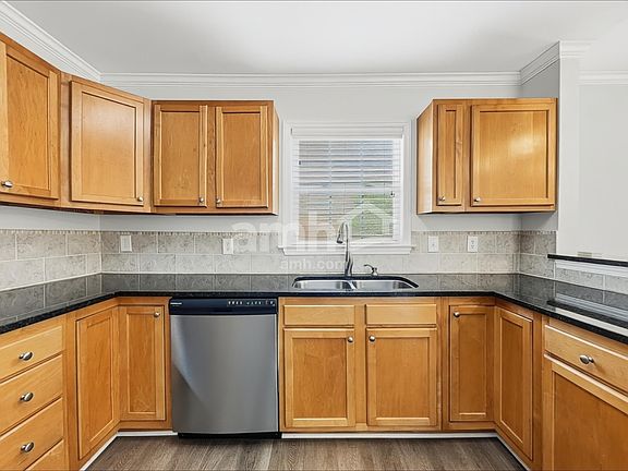 3rd image of 5818 Chesridge Ln