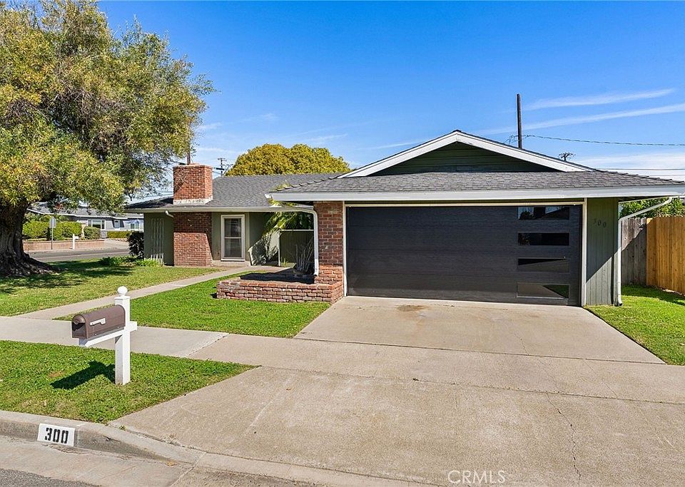 1st image of 300 Alva Ln