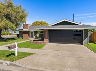 300 Alva Ln, Costa Mesa, CA 92627