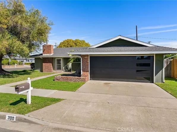300 Alva Ln, Costa Mesa, CA 92627