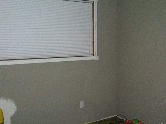 4th image of 239 Blossom Dr