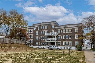1st image of 210 S 24th St #15692024