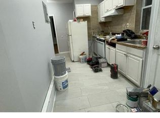 934 E 212th St FLOOR 2, Bronx, NY 10469