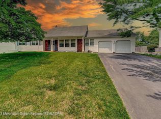 46 Saint Lawrence Way, Marlboro, NJ 07746