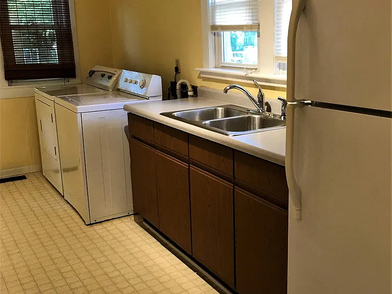 714 W Carroll St — Photo 11
