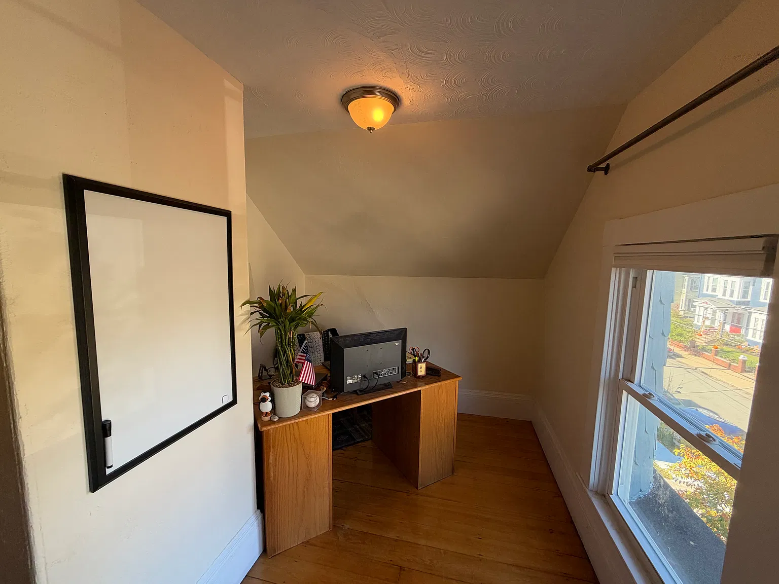 2 bed, 999 sqft, $2,700 — Photo 3