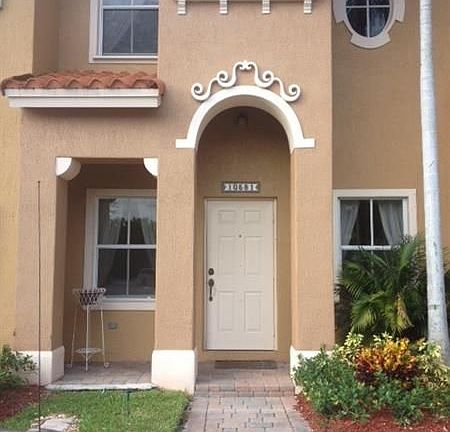 2nd image of 10581 SW 6th St #10581