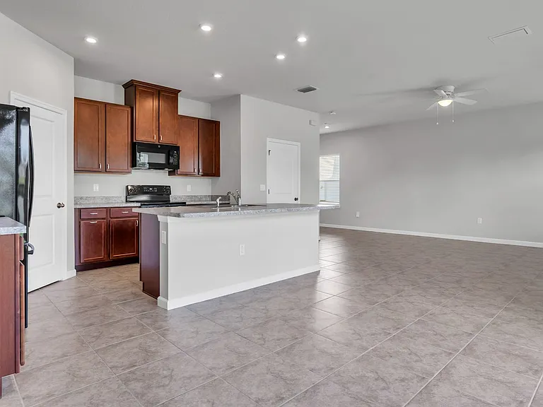 10735 Hawks Landing Dr — Photo 6