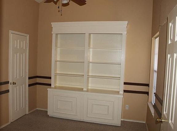4th image of 609 Paisley Dr