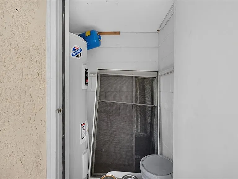 13829 Timberland Dr #101 — Photo 38