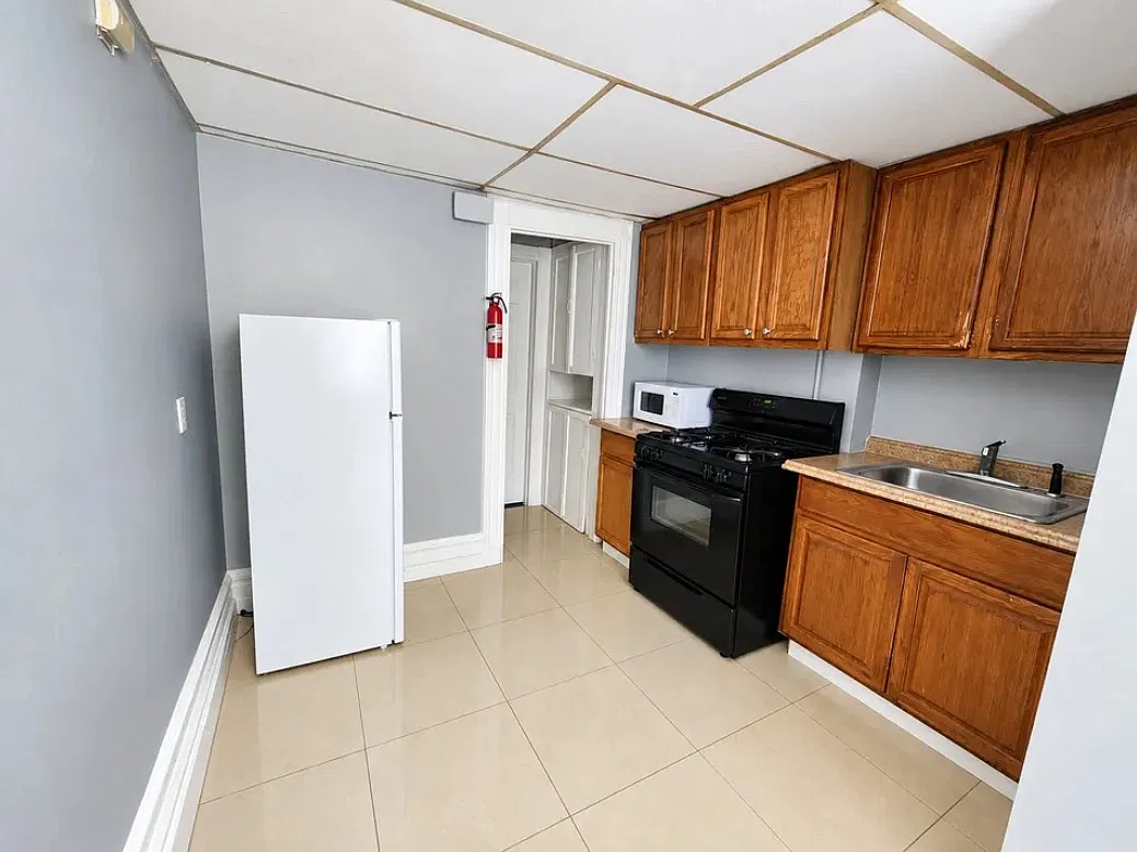 1 bed, $1,250 — Photo 1