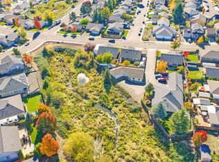 826 Crystal Dr, Eagle Pt, OR 97524