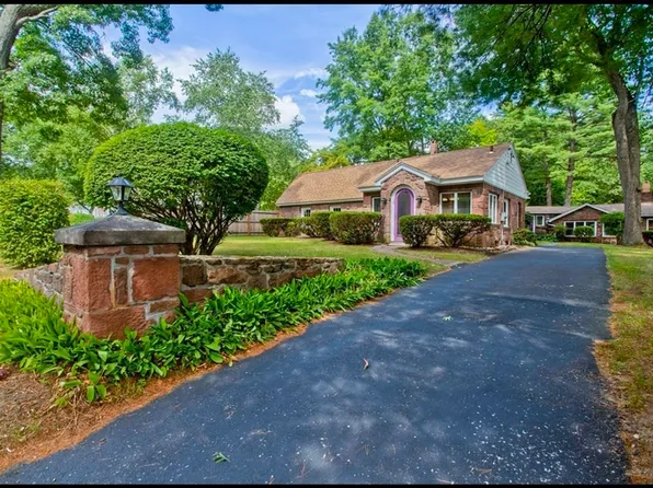 735 Westhampton Rd, Northampton, MA 01062
