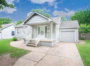 1039 N Old Manor Rd, Wichita, KS 67208