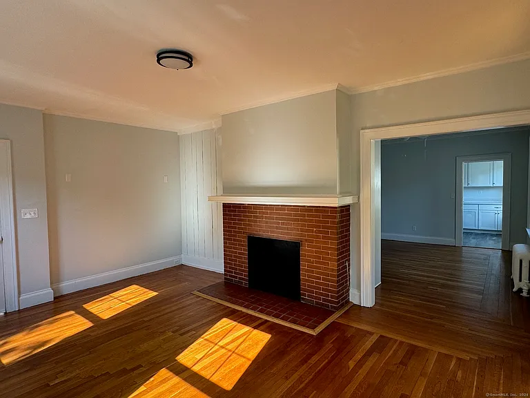 1253 Forest Rd #2 — Photo 12