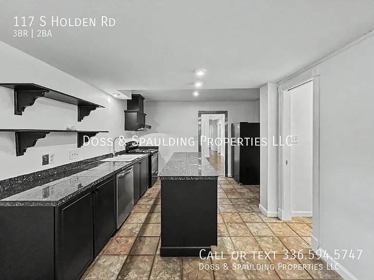 117 S Holden Rd — Photo 10