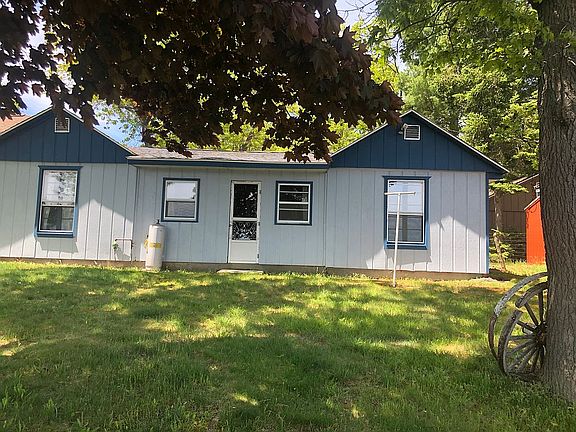 4th image of 7114 Lakeview Dr