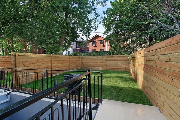 Sold by Corcoran | media 21