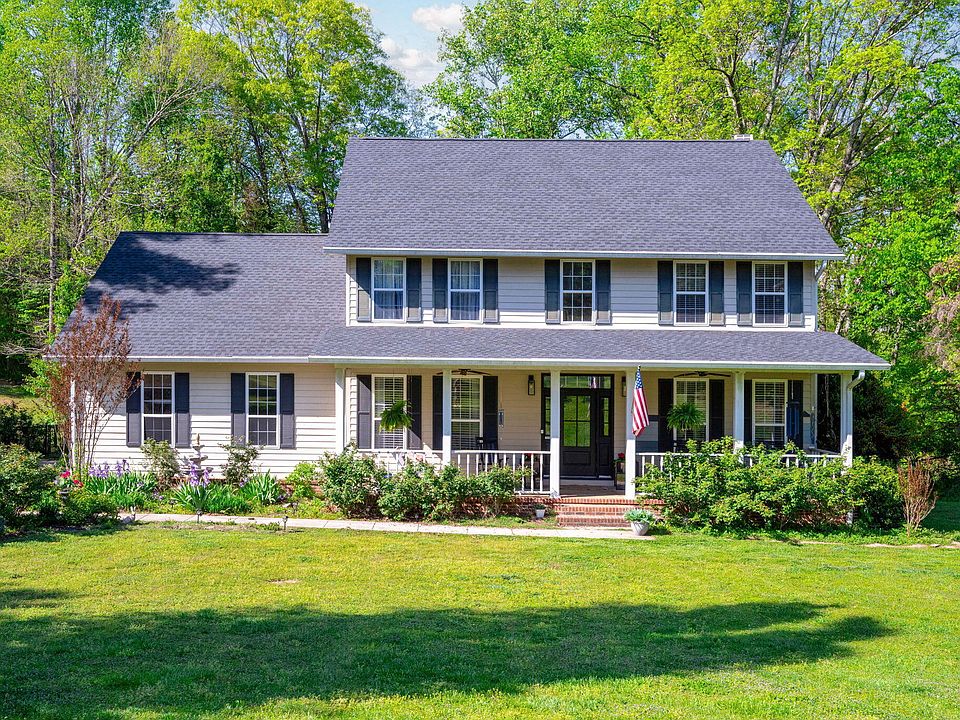 1st image of 653 Highland Dr