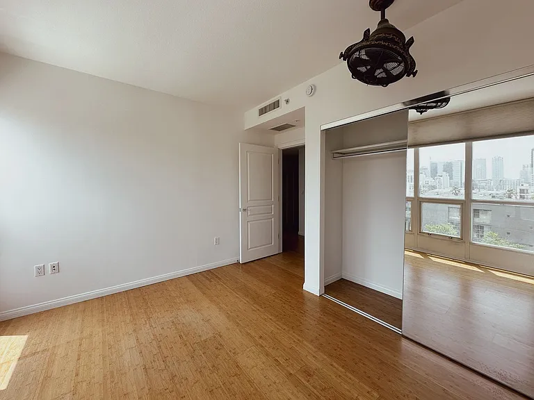 555 Front St #602 — Photo 18