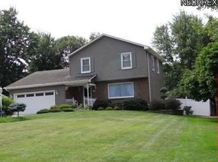 1954 Beaver Trl, Mineral Ridge, OH 44440