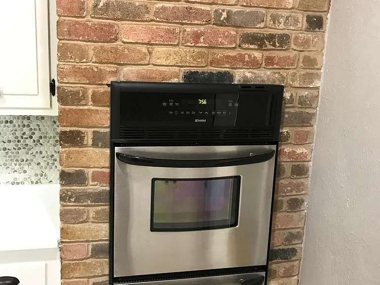 Wall ovens