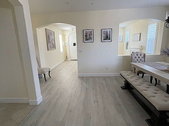 3rd image of 604 Calais Ct
