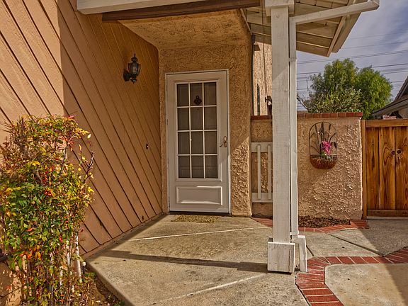 2nd image of 25674 Lupita Dr