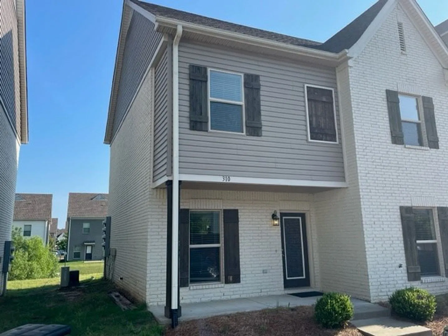 4bd/4.5ba For Rent — Photo 1