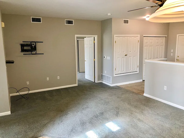 203 Lucca Dr — Photo 3