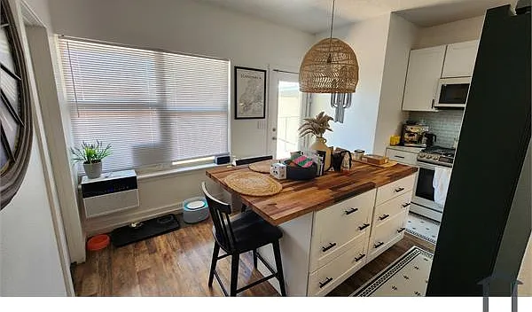 1021 Edith Blvd NE — Photo 17