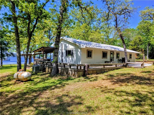 9409 Haney Rd, Franklin, TX 77856