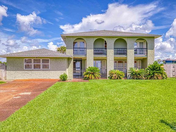 3rd image of 5616 Grande Lagoon Ct